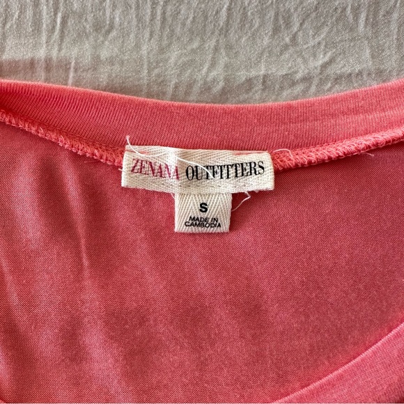 Coral Top - Picture 5 of 5